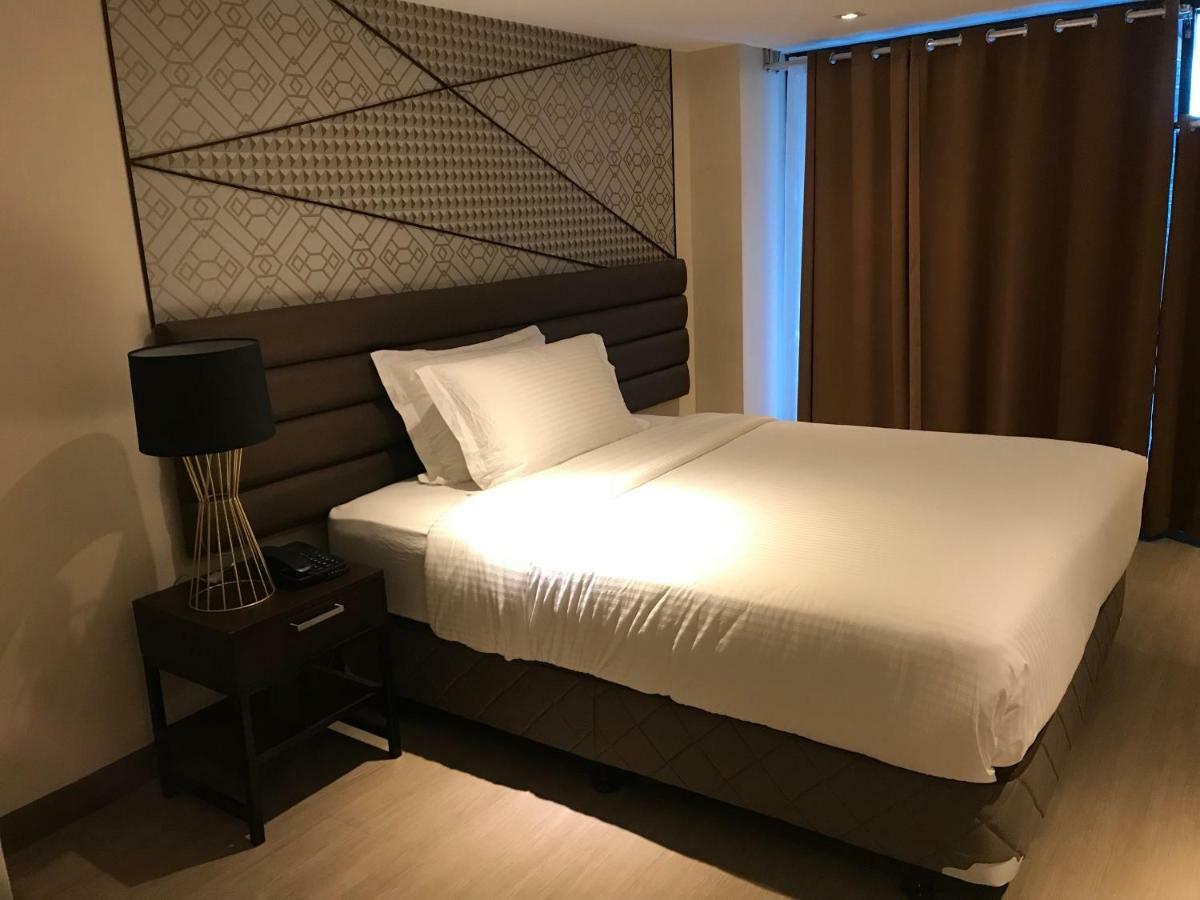 Maxx Hotel Ortigas Pasig City Extérieur photo