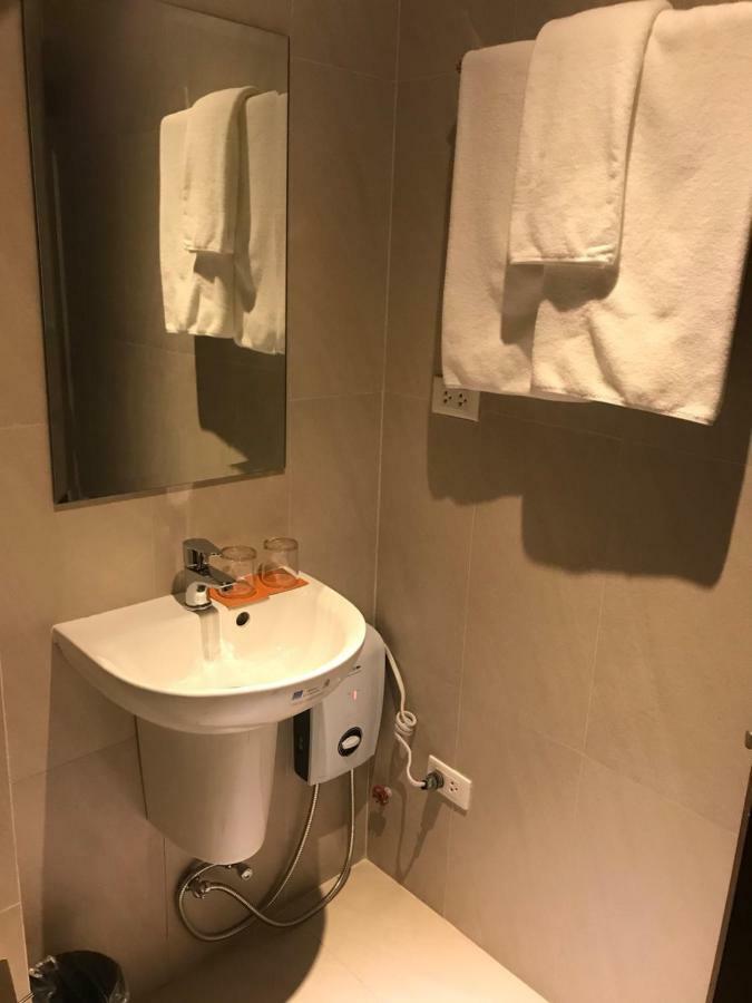 Maxx Hotel Ortigas Pasig City Extérieur photo
