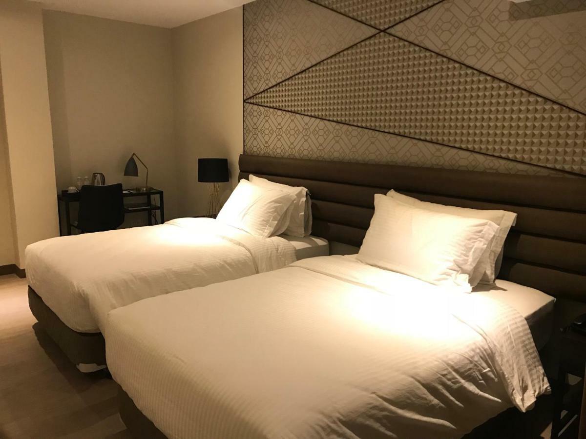 Maxx Hotel Ortigas Pasig City Extérieur photo